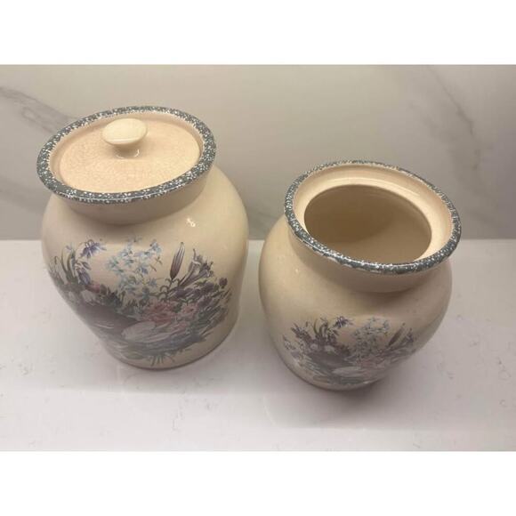 Vintage Marshall Texas Casey Pottery Wild Flowers Blue Sponge Canisters Set of 2 - Picture 2 of 9